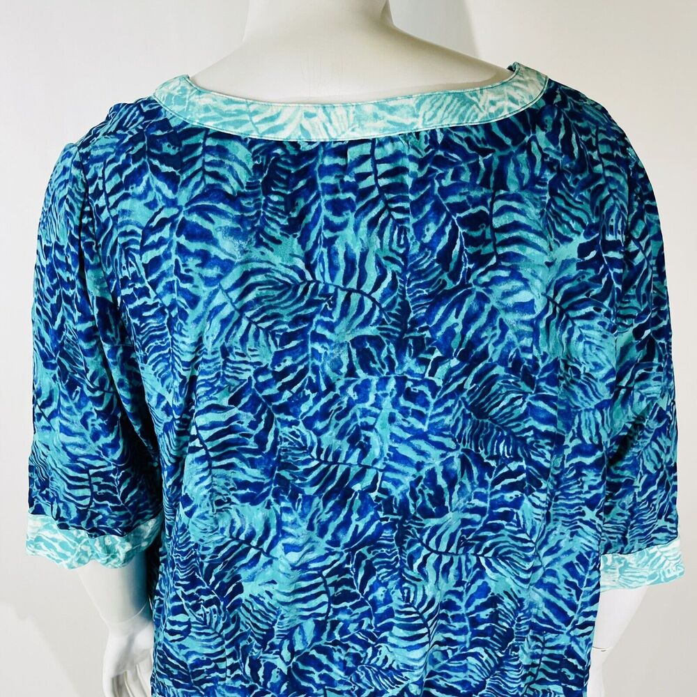 Catherines Womans Sz 2XWP Petite Blouse V Neck Blue Green Floral Short Sleeve - Picture 7 of 8